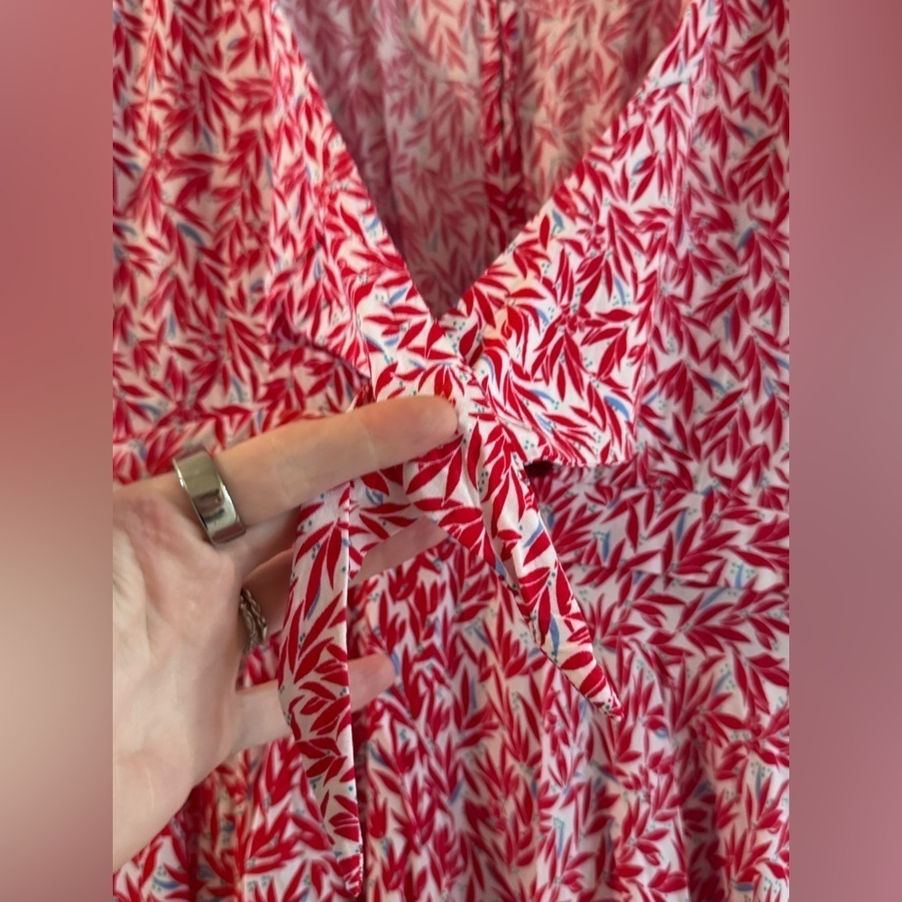 Lulu’s Dondi Red and White Print Tie-Front Short Sleeve Romper - Picture 6 of 11